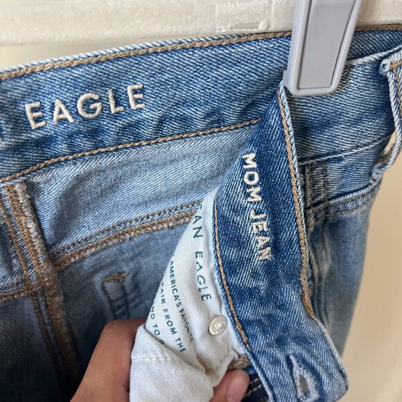 AE Mom Jean - Picture 7 of 7